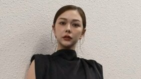 【 村重杏奈 】 黒ドレス×赤リップの大人メイクでMC務める　社長の絶賛に歓喜「ツインプラネットのもう一つの惑星になりたい」|TBS NEWS DIG