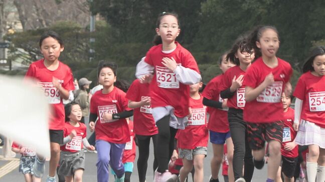 「ちびっ子健康マラソン大会」 およそ1200人の小学生が参加 鳥取市で開催|TBS NEWS DIG