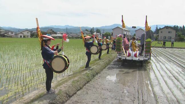 米どころの水田に太鼓の響き 豊作を願って演奏会 長野・安曇野市 |TBS NEWS DIG