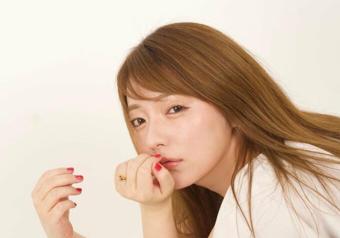 元「ブランチ」リポーター・曽根由希江さん　第一子妊娠を公表　「安心と愛しさ、神秘を感じる幸せな毎日です」|TBS NEWS DIG