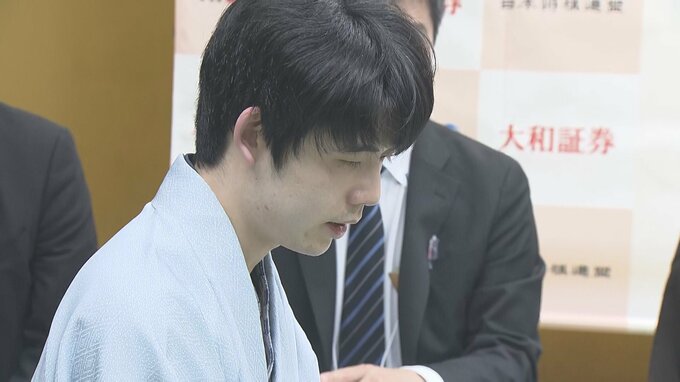 名人戦第2局は藤井七冠が勝利　タイトル3連覇に向け2連勝　羽田空港で実施|TBS NEWS DIG