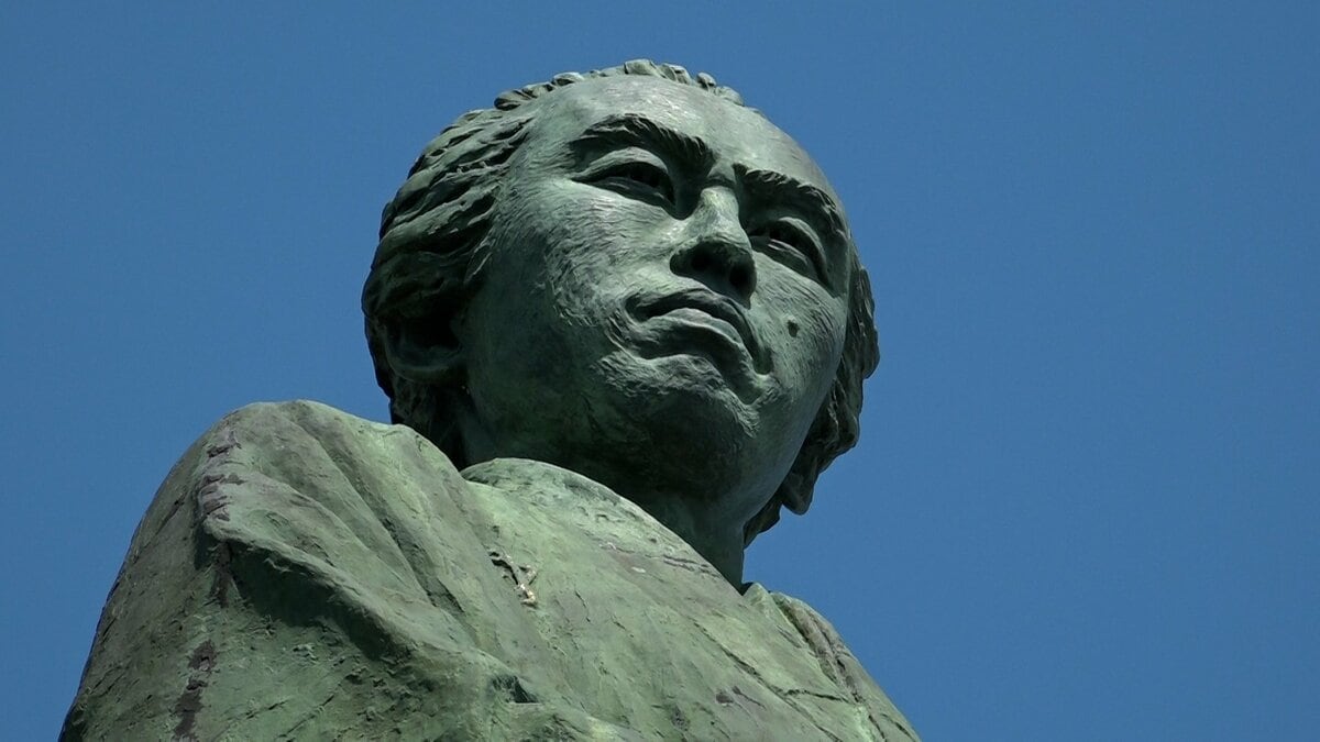 これからも人々に勇気を与え続けてくれる存在に」桂浜の坂本龍馬