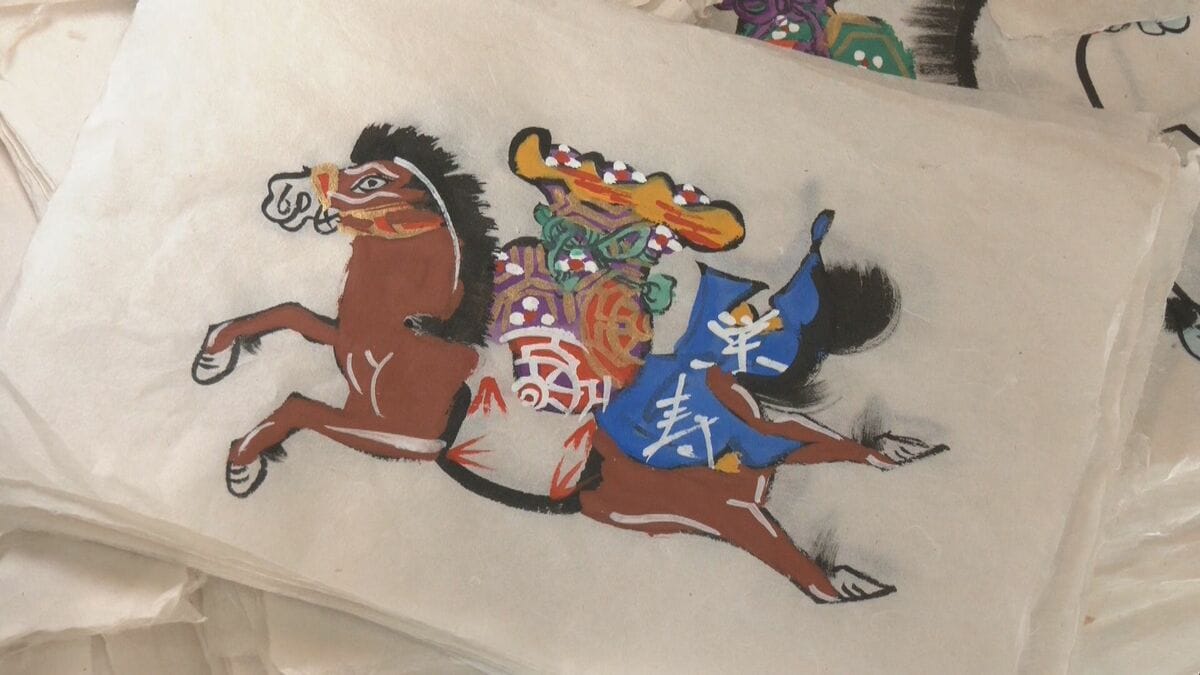 幸せが駆け込むように… 飛騨地方の縁起物｢紙絵馬｣づくり最盛期 “うま年”の今年は増産 8月の｢松倉絵馬市｣に向けて 岐阜･高山市