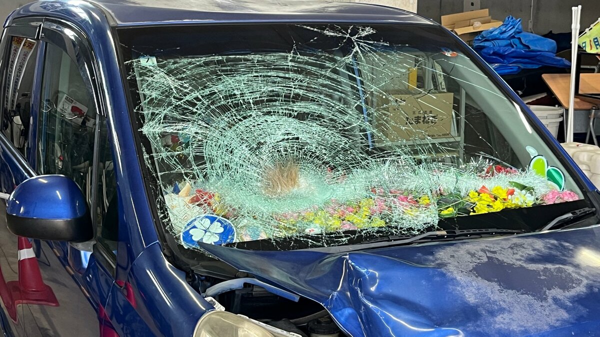 【速報】軽乗用車が女性はねる　女性は死亡　糸満市の県道7号線