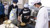 「あまり捨てるところがないように」環境にやさしい調理方法で小学生が “お好み焼き” づくり 岡山ガスが出前授業【岡山】|TBS NEWS DIG