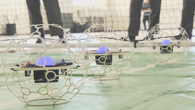 大分高等技術専門校でドローン特別授業 サッカー、プログラミングなど操作技術学ぶ|TBS NEWS DIG