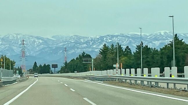 GW期間の高速道路、前年比102%に 富山県内は横ばい ネクスコ中日本金沢支社|TBS NEWS DIG