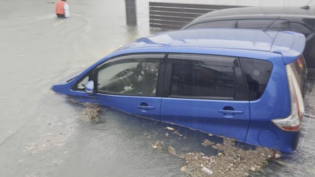 「だめだ これ…」 名古屋など東海地方を襲った記録的な大雨 43人ケガ “水没車両”200台 浸水被害で片付けに追われる飲食店も|TBS NEWS DIG