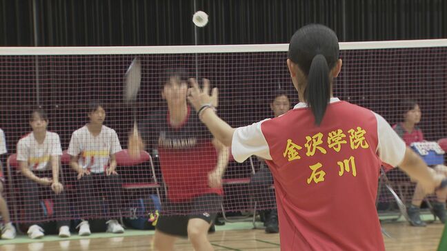 全国の強豪校が集う女子バドミントン大会“アデリーカップ”始まる 海外からの出場も|TBS NEWS DIG