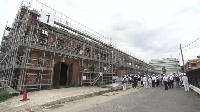 「建築物の価値などに触れて貰える機会に」　工事中の旧広島陸軍被服支廠　県が現場見学会を実施　内部の様子などを一般向けに公開　|　RCC NEWS | 広島ニュース | RCC中国放送