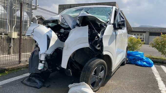 反対車線の電柱に車が衝突　運転していた66歳男性は意識不明の重体　大分・佐伯　|　大分のニュース｜OBS NEWS｜大分放送