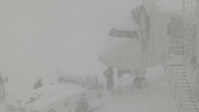 「大雪警報」を発表　強い冬型の気圧配置の東北地方…　すでに空の便にも影響が…　青森【気象情報・午前11時40分現在】|TBS NEWS DIG