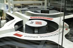 【日本市況】日経平均反落、米株安や関税懸念－債券は長期債中心下落| TBS CROSS DIG with Bloomberg