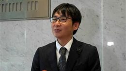 鹿児島県議補選で初当選　最年少35歳の久井仁貴さんが初登庁　「県政を一つでも前に」|TBS NEWS DIG