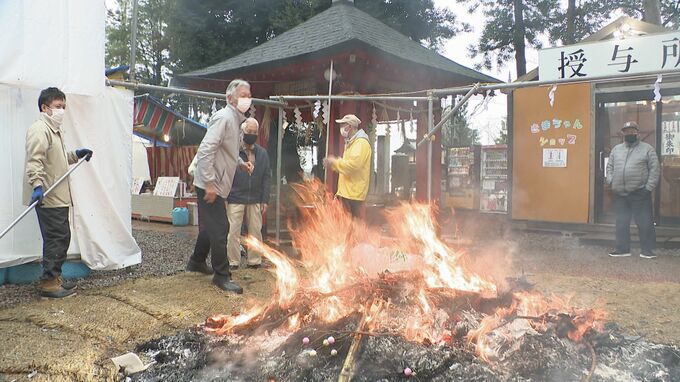 無病息災や書の上達願い金沢の神社で 正月飾りや書き初め燃やす「左義長」　|　石川県のニュース｜MRO北陸放送