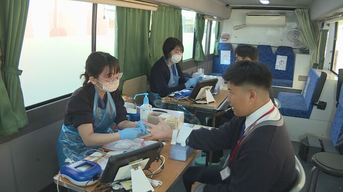 花園出場のラガーマンが「ちょっと怖いけど、いろんな人を助けたい」高川学園運動部生徒が恒例の「卒業献血」　|　山口のニュース・天気・防災｜tys NEWS｜ｔｙｓテレビ山口