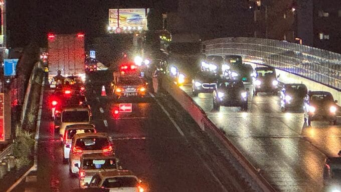 【速報】国道2号で軽乗用車が横転　現場付近を先頭に7.5キロの渋滞【31日午後6時半現在】　|　岡山・香川のニュース | 天気 | RSK山陽放送