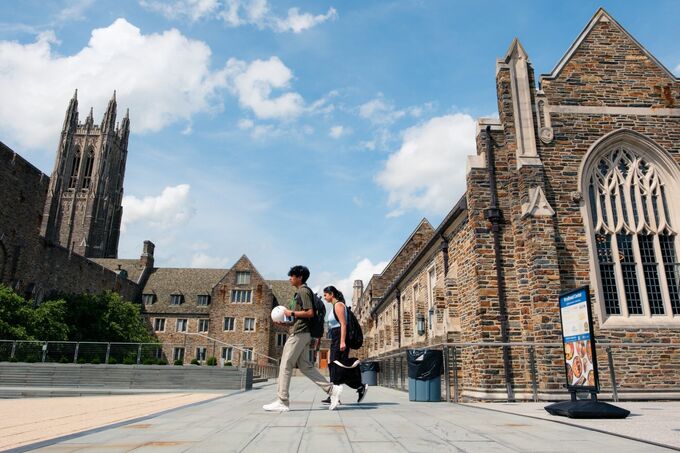 トランプ政権下で変わる大学受験－人種や性自認に関する論文課題削除