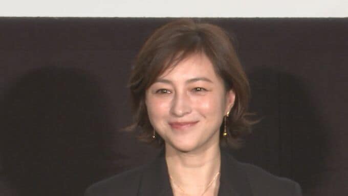 広末涼子さん　エッセイが連載休止に　ＨＰからも削除　「毎日が3兄弟ママで、女優。」ファッション誌『STORY』光文社|TBS NEWS DIG