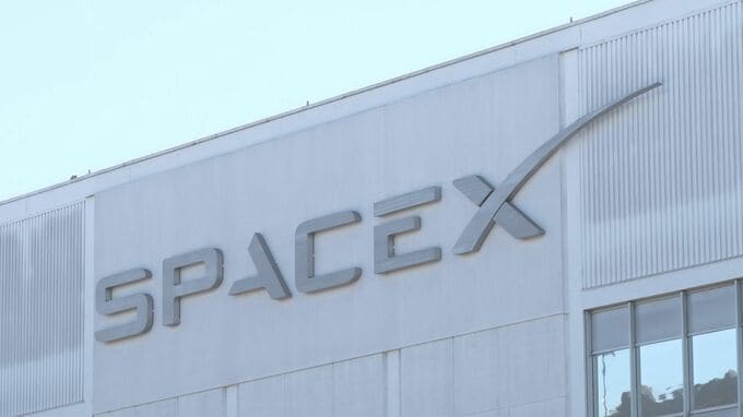 スペースXがイラン国内で「スターリンク」への接続を無料化　米報道