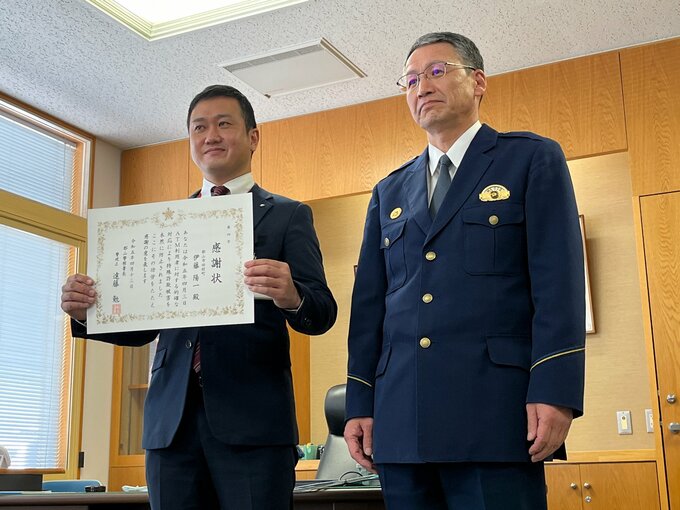 「手でバツマーク、電話やめてとアイコンタクト」郵便局長がとっさの判断　高齢男性の詐欺被害防ぐ　福島|TBS NEWS DIG