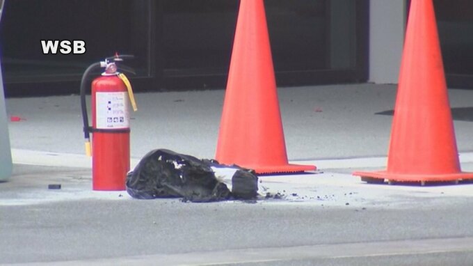 米 イスラエル領事館前で抗議の焼身自殺図ったか　一名が重体