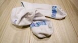 脱ぎ捨てられた靴下にイラッ…実は「靴下の裏返し」は洗濯には好都合だった!プロに聞いた意外な洗濯術|TBS NEWS DIG