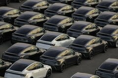 テスラ、スーパーコンピューターDojo開発チームを解散へ－関係者| TBS CROSS DIG with Bloomberg