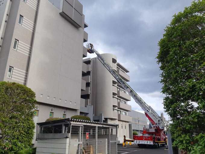 【速報】富沢駅近くの複合ビルから煙　消防が活動中　仙台　|　宮城のニュース│tbc NEWS│tbc東北放送