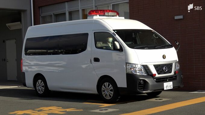 75歳父親殺害容疑で息子夫婦送検 発覚遅らせるため知人の外国人らに遺体の運び出しを依頼か＝浜松市|TBS NEWS DIG