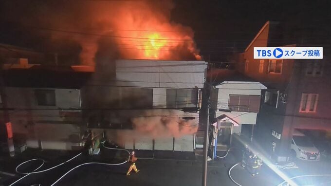 川崎・多摩区中野島の店舗兼住宅で火事　店主の男性と消防隊員のあわせて2人が死亡　消防局長「痛恨の事態」「原因究明と再発防止に全力で取り組む」|TBS NEWS DIG