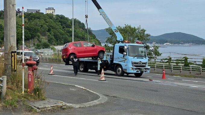 小樽市の国道5号で車どうしが衝突　男性1人がけがをして病院搬送　どちらかの車がコンビニから国道へ出ようとした際に衝突か|TBS NEWS DIG