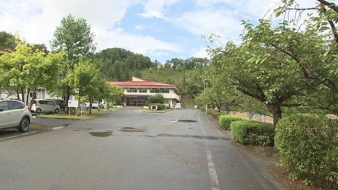 小学校のそばで子グマ目撃　警察が注意を呼びかけ　近くには「いわてリハビリテーションセンター」も　岩手・雫石町|TBS NEWS DIG