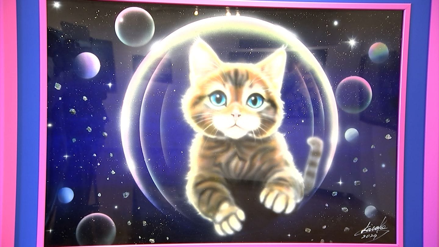 スプレーアート Daisuke展” 動物など約40点 スプレーアートの体験