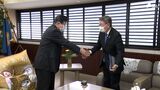 「県としっかり連携とれる体制築く」浜松市長が川勝知事に初面会　話題は県が整備する野球場|TBS NEWS DIG