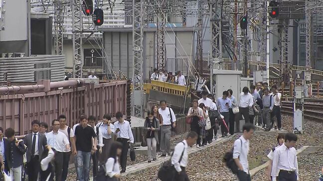 発生７年『大阪北部地震』の教訓　線路脇を歩く乗客…大勢の帰宅困難者　ラッシュ時に発生して「都市型災害」露見　南海トラフ地震が起きたら？|TBS NEWS DIG