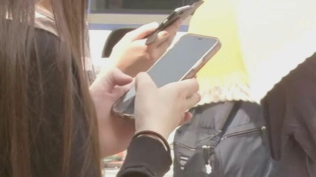 都内の小中高生２割が「知らない人とスマホでやりとり」　小学生高学年で増加|TBS NEWS DIG