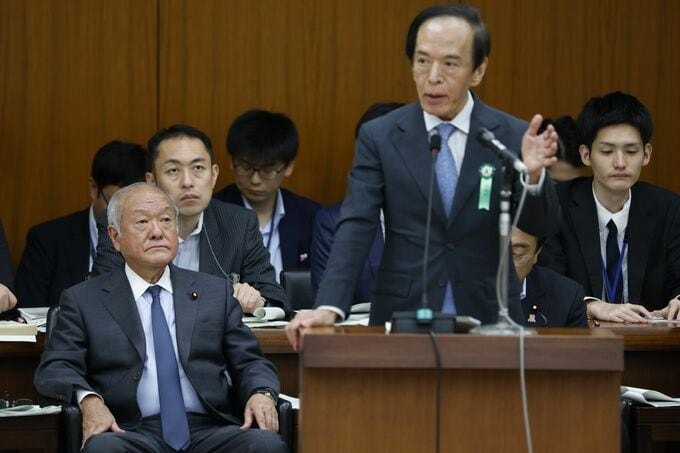 日銀総裁、見通し実現確度は高まっている－情報点検し利上げ是非判断