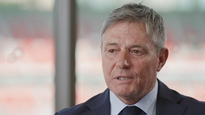 ｢瑞穂は心の一部｣ レジェンド･ストイコビッチ氏も帰還 名古屋グランパスの“聖地”復活… 2点差跳ね返した“ネバーギブアップ”の精神　|　名古屋・愛知・岐阜・三重のニュース【CBC news】 | CBC web