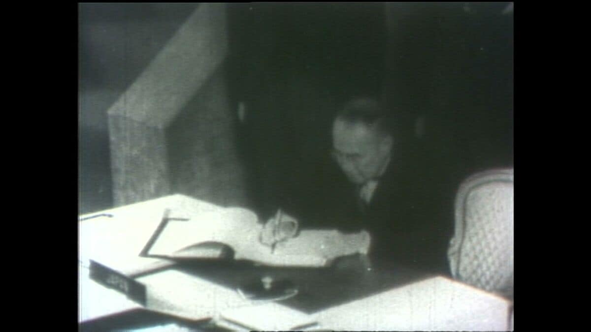 戦後沖縄が日本から切り離された「屈辱の日」から74年　米軍属による殺人事件からは10年