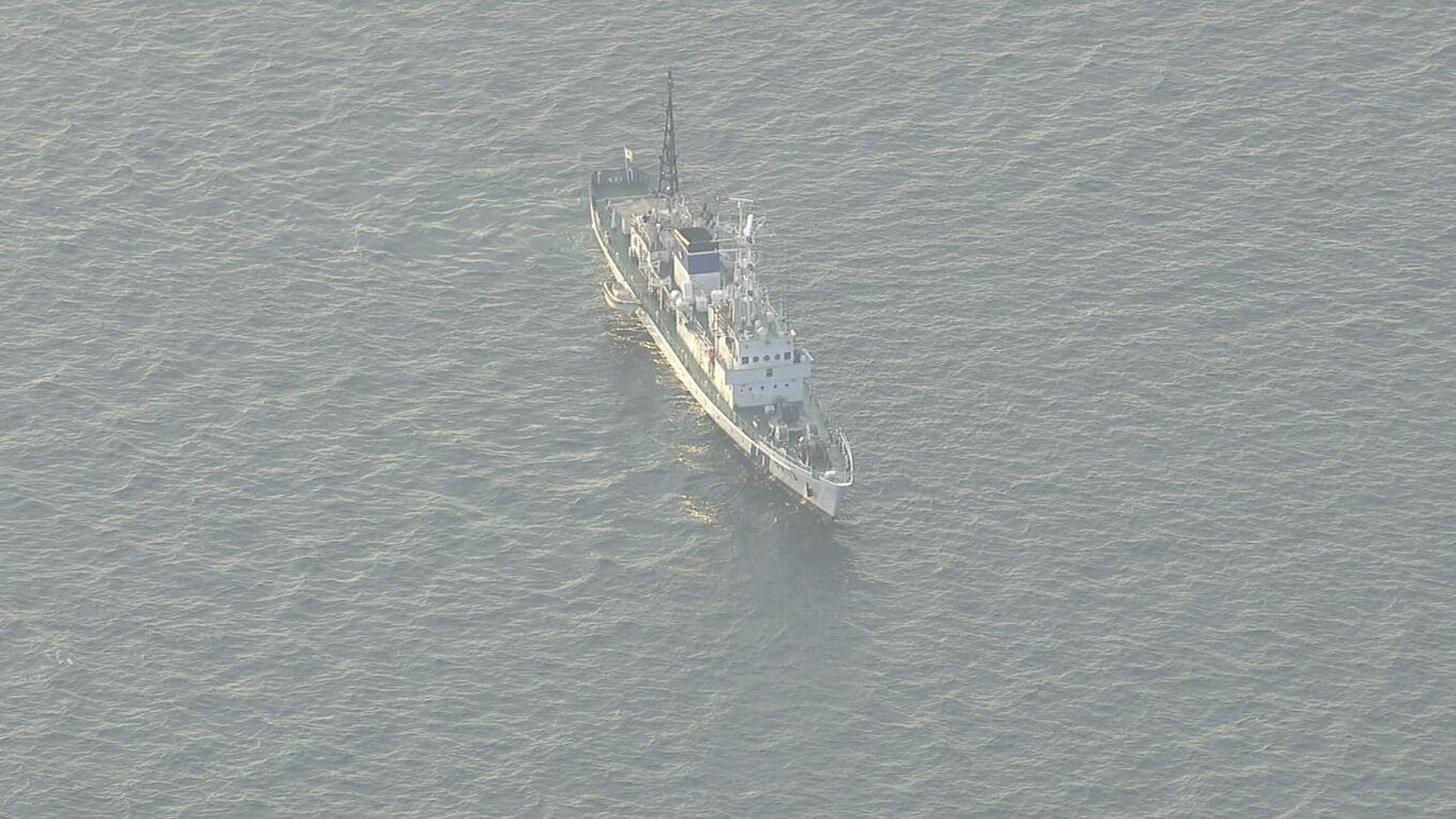 船首には穴… 貨物船衝突事故で行方不明2人の捜索続くも発見には至らず 現場は過去にも事故発生の“海の難所” TBS NEWS DIG