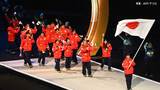 日本選手団は4か所で同時入場、旗手・森重航は笑顔、別会場では小林陵侑「ミラノの方が楽しそう...」もノリノリ行進【開会式】|TBS NEWS DIG