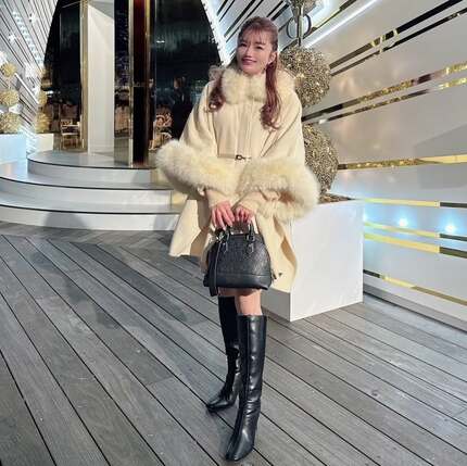 安西ひろこ等身大パネル