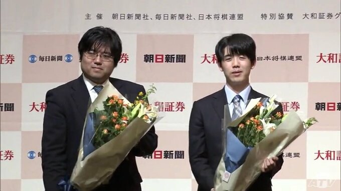 将棋・名人戦第２局　藤井聡太六冠と糸谷哲郎が対局開始　青森市では47年ぶりに名人戦を開催|TBS NEWS DIG