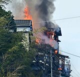 【続報】長崎市三和町で住宅など2棟が燃える火事　けが人なし|TBS NEWS DIG