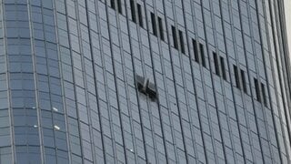 北京市内の高層ビルに小型の航空機が衝突　パイロット1人が死亡　現場周辺は厳戒態勢| TBS CROSS DIG with Bloomberg