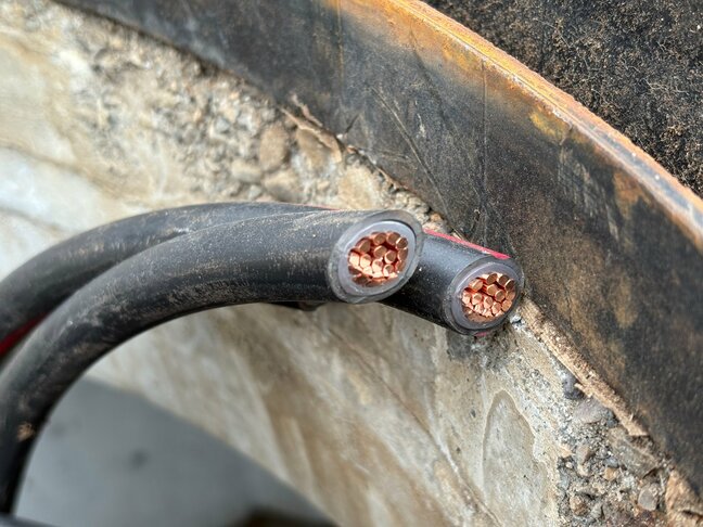 被害額は約200万円…今度は高山村で銅線ケーブルの盗難被害 野球場のナイター照明用 窃盗事件として調べる|TBS NEWS DIG