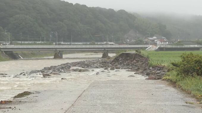 「急に川の流れが上昇して怖かった」安岐川の護岸崩壊　市が被害状況の把握進める　大分・国東市　|　大分のニュース｜OBS NEWS｜大分放送