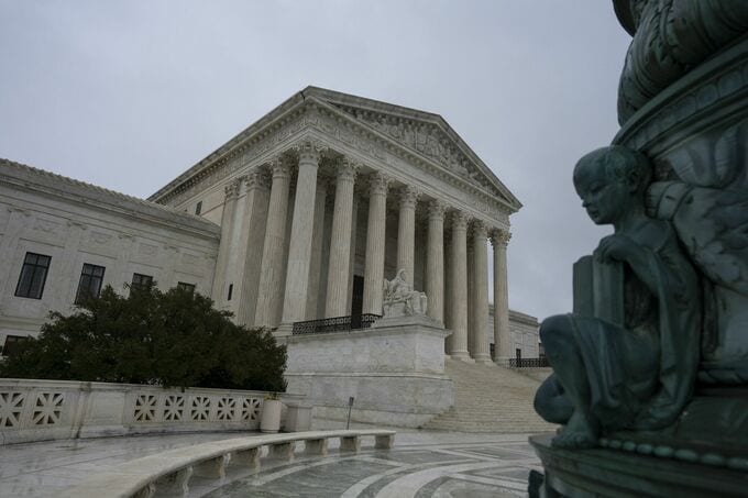 移民50万人の滞在資格、即時剝奪を最高裁がトランプ政権に容認