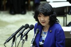 片山財務相、赤字国債に頼らず2年限定を前提に行う-食品消費税率ゼロ| TBS CROSS DIG with Bloomberg